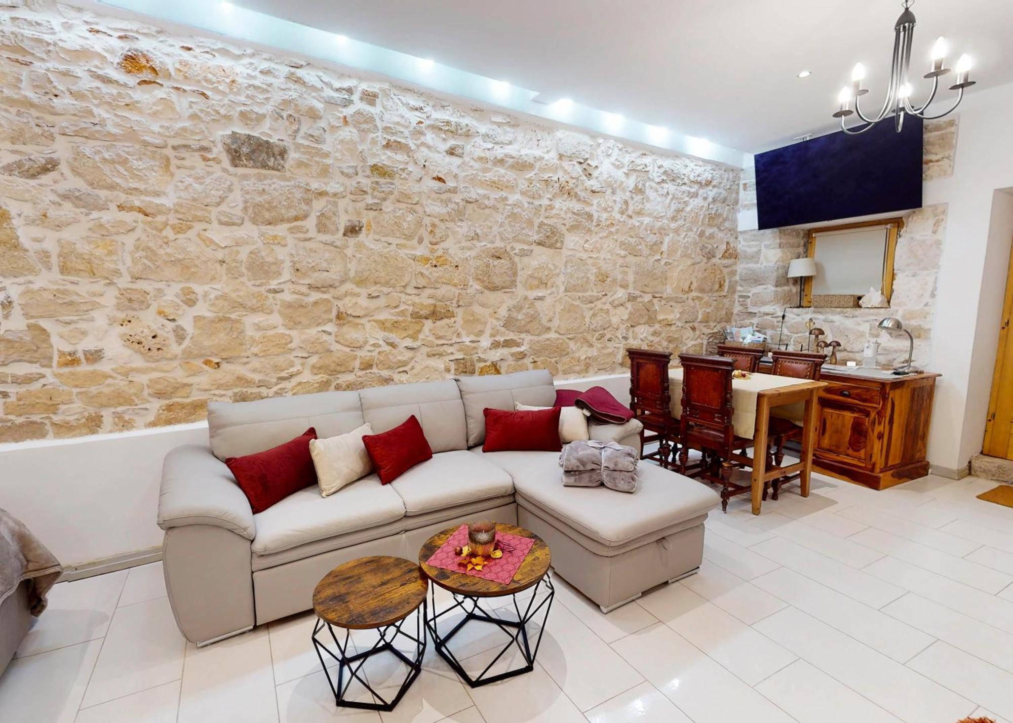 Michaela 4-sterne & Parking Rovinj