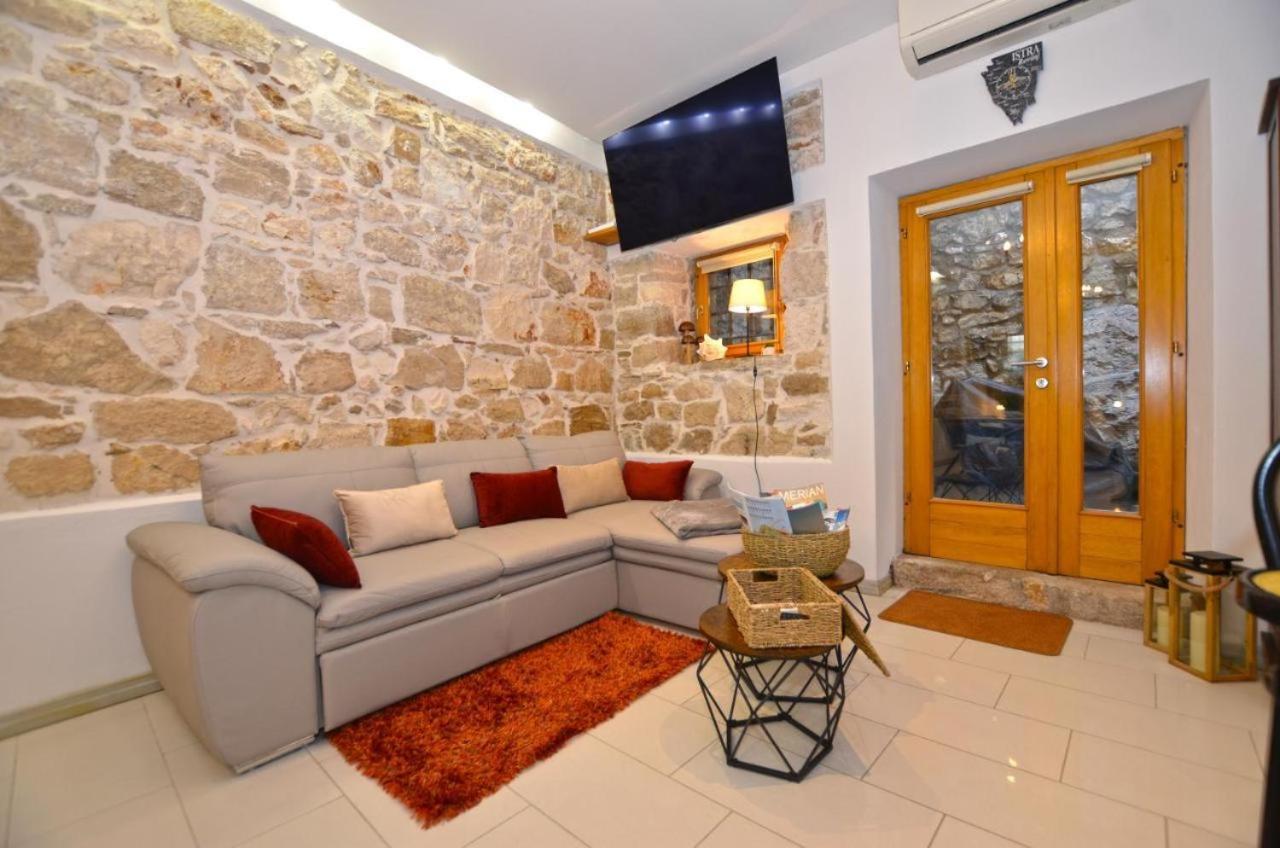 Michaela 4-sterne & Parking Rovinj